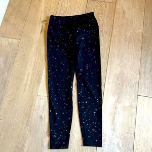Star print work out pants. Beyond yoga